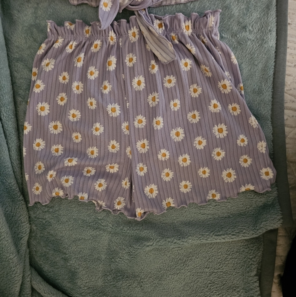 Lily Bleu Purple and White Daisy Matching Set - Picture 13 of 15